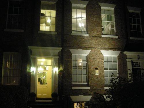 Blossoms York Guesthouse Extérieur photo
